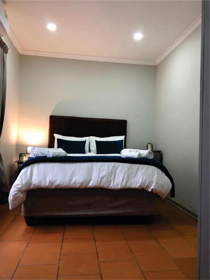 Beesdam Guesthouse Potchefstroom Exteriör bild
