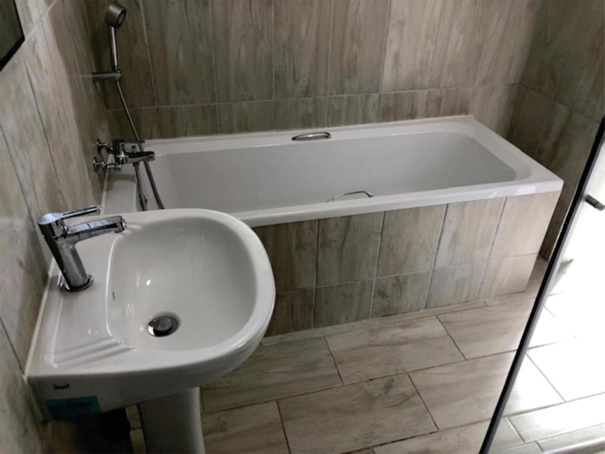 Beesdam Guesthouse Potchefstroom Exteriör bild