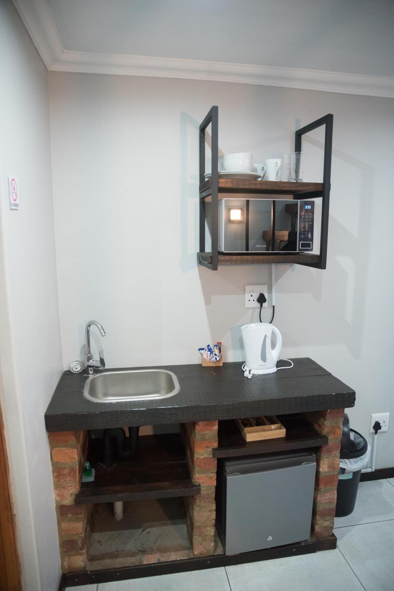 Beesdam Guesthouse Potchefstroom Exteriör bild